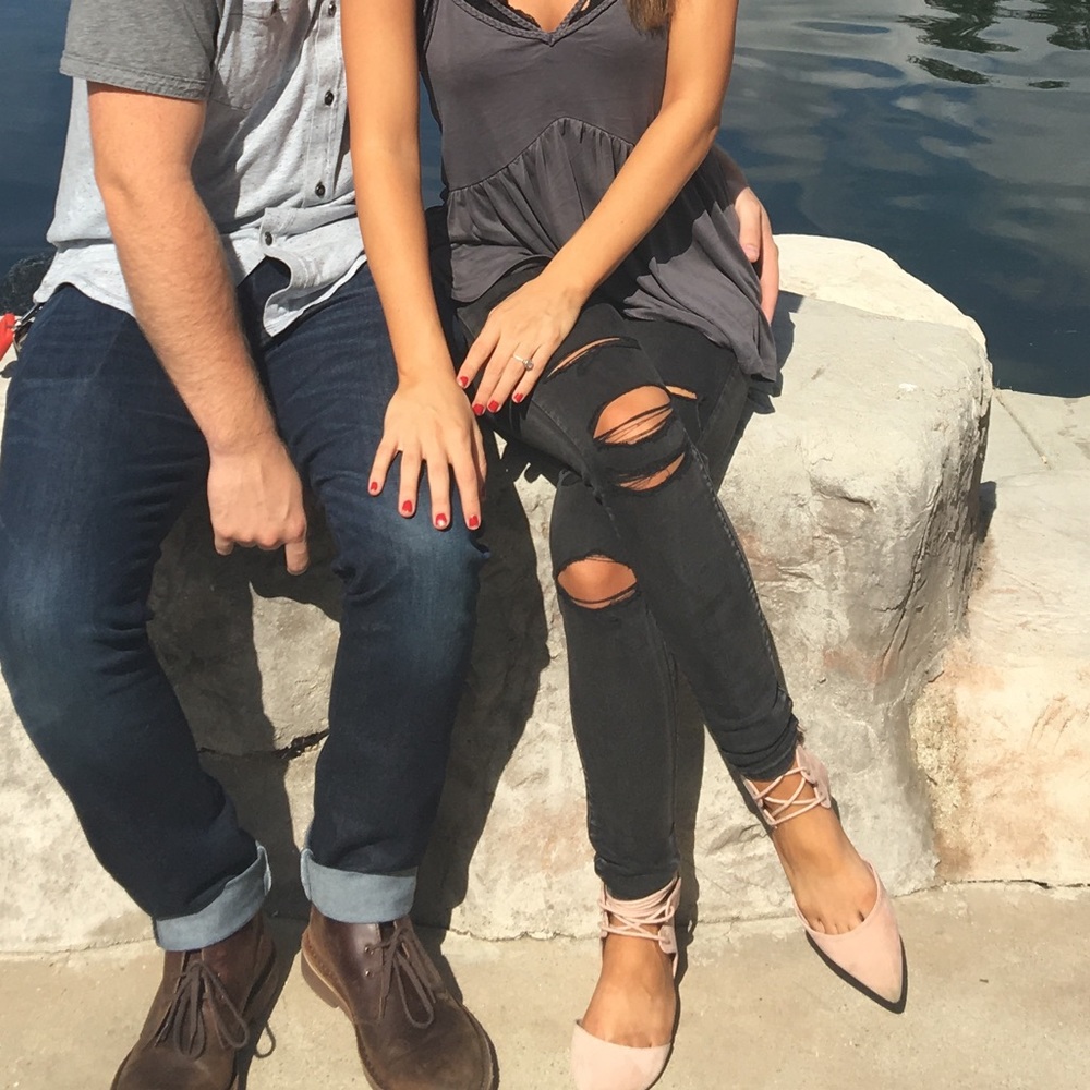 American eagle blck distressed jeggings size 0